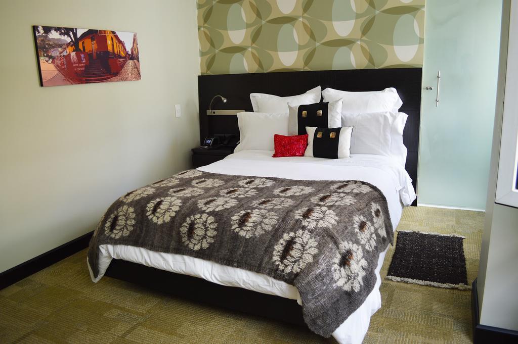 Casa Gaitan Cortes Hotel โบโกตา ภายนอก รูปภาพ